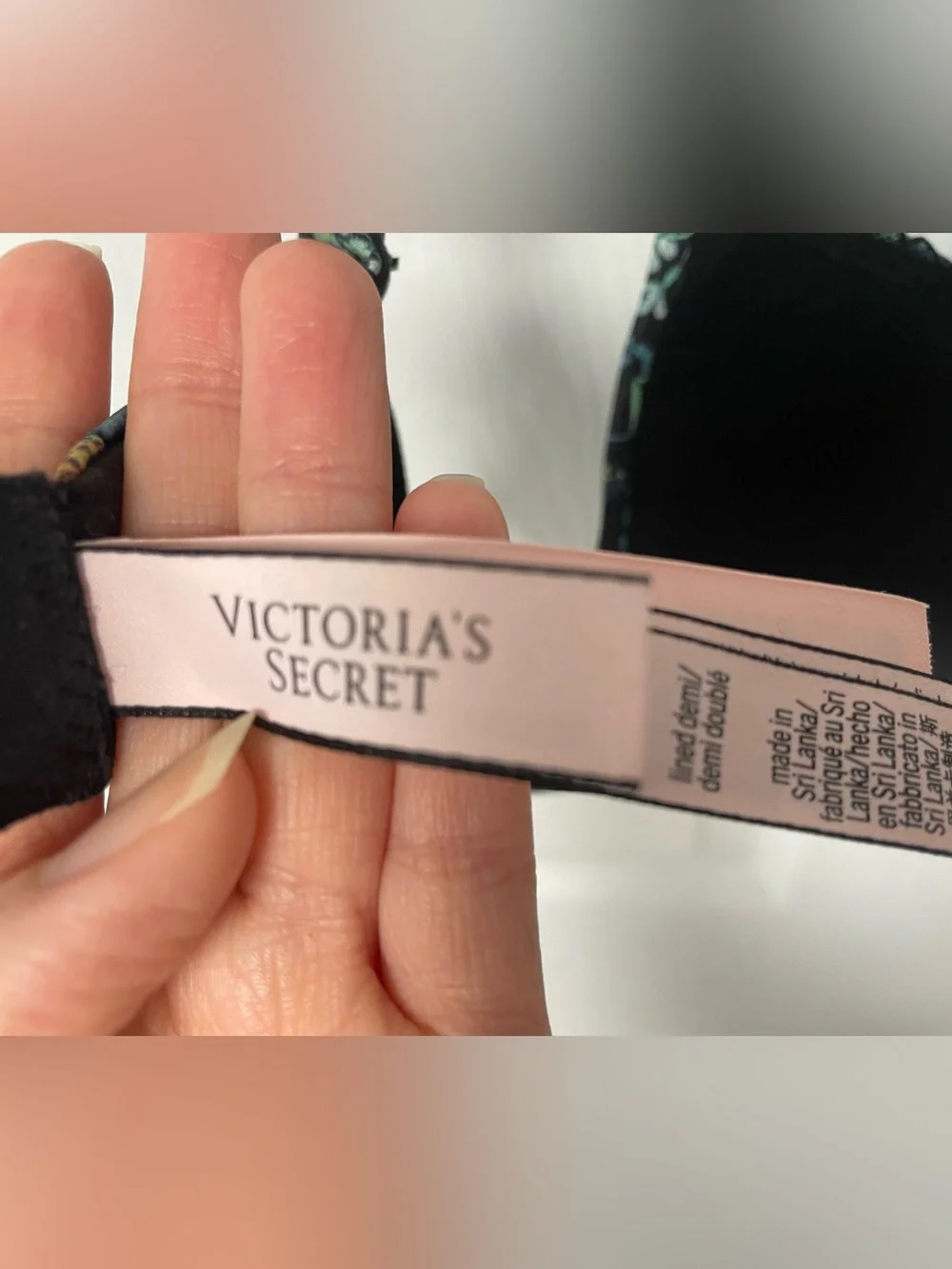Victoria’s Secret Bra Body Lined Demi/Demi Double Butterfly Underwire Black 34C - Picture 14 of 16